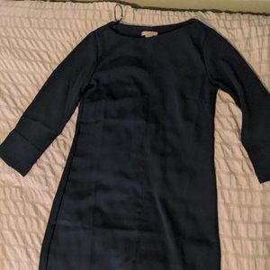 A blue/green knee length, half sleeve dress